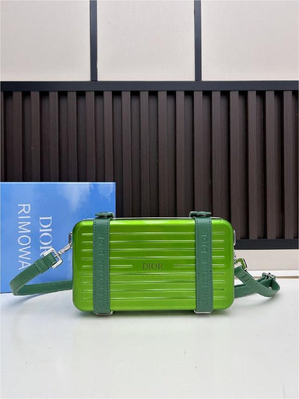 CHRISTIAN CROSS-BODY CLUTCH 2.0