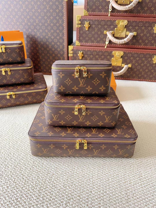CUSTOM LV MAKE UP 3 IN 1 POUCH SET (PINK INTERIOR)