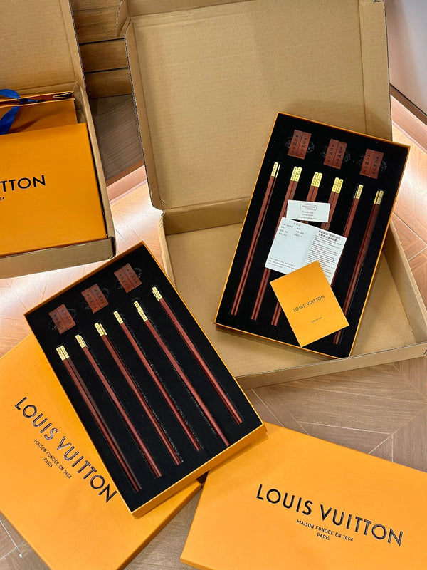 CUSTOM LV CHOPSTICKS