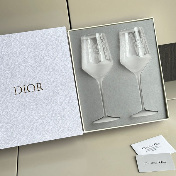 CHRISTIAN WINE GLASS SET
