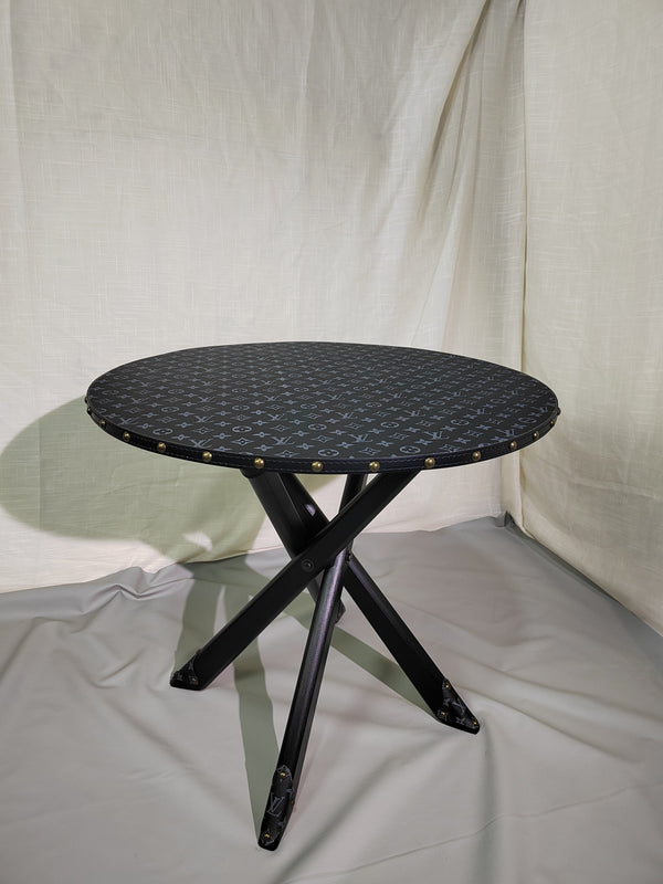 CUSTOM LV FOLDING TABLE (BLACK)