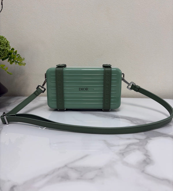 CHRISTIAN CROSS-BODY CLUTCH (GREEN 2.0)