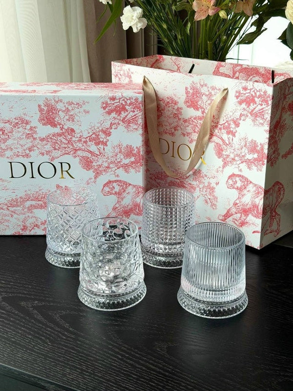 CHRISTIAN 4 ROTATING GLASS SET